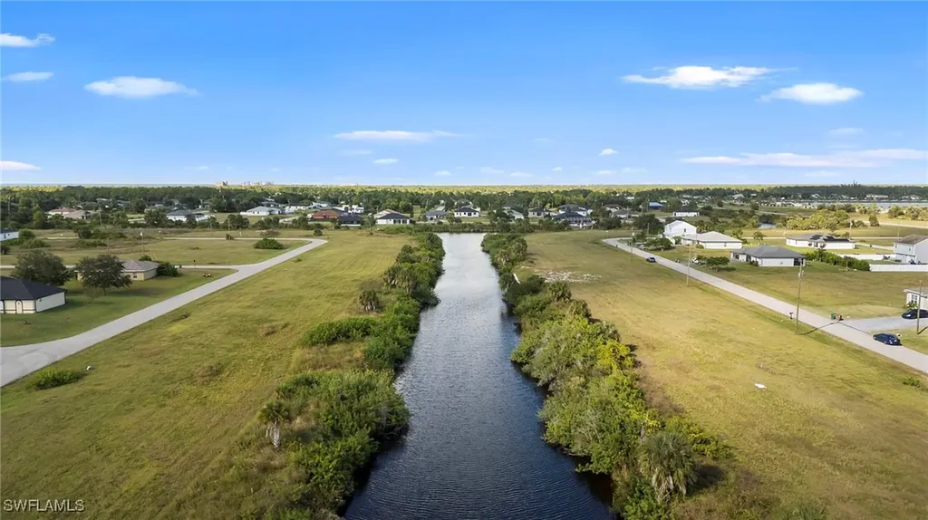 4022 NW 37th Avenue Cape Coral FL 33993