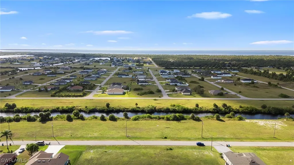 4022 NW 37th Avenue Cape Coral FL 33993