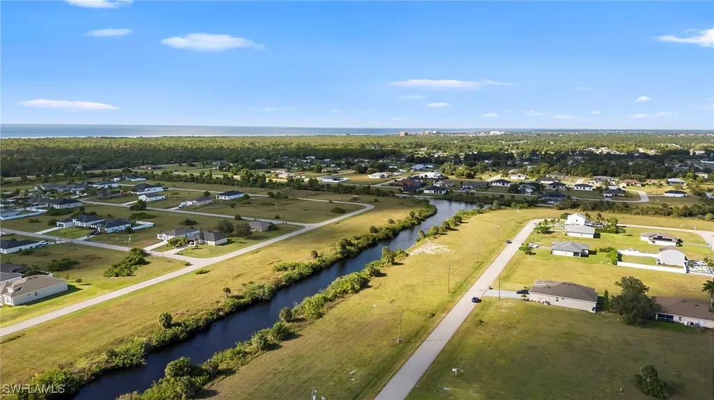 4022 NW 37th Avenue Cape Coral FL 33993