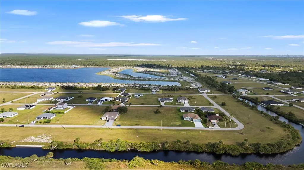 4022 NW 37th Avenue Cape Coral FL 33993