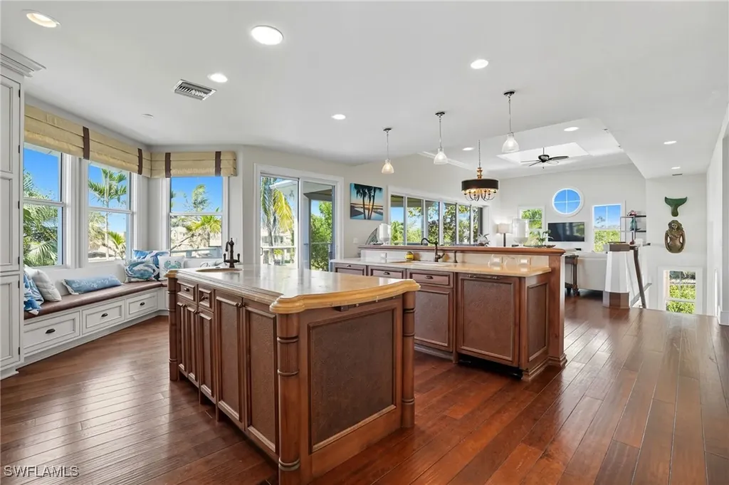 290 Dundee Road Fort Myers Beach FL 33931