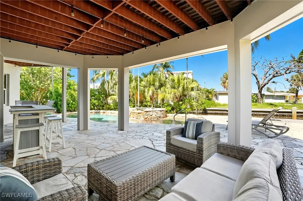 290 Dundee Road Fort Myers Beach FL 33931