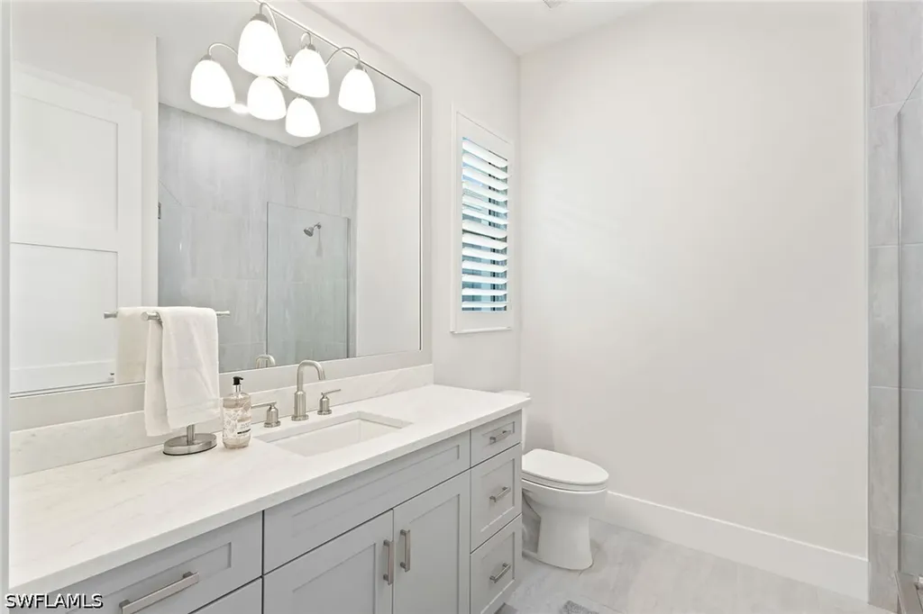 8829 Paradera Court Naples FL 34112