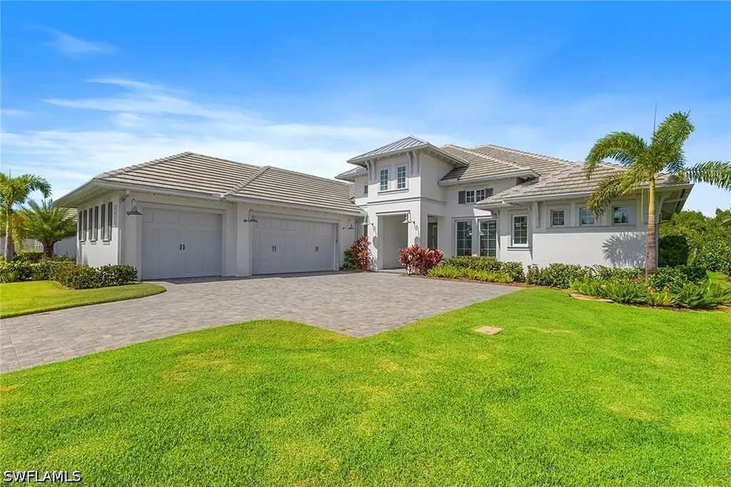 8829 Paradera Court Naples FL 34112