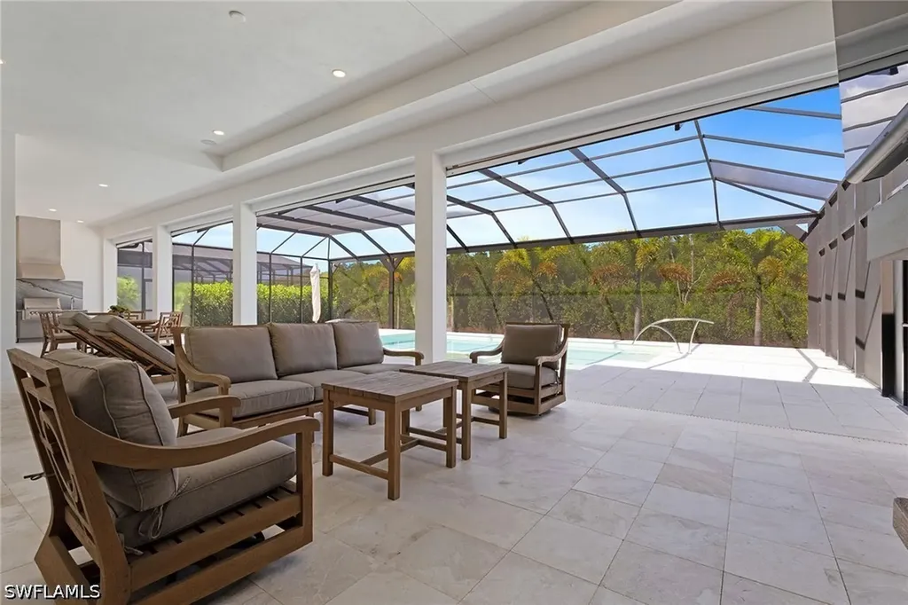8829 Paradera Court Naples FL 34112
