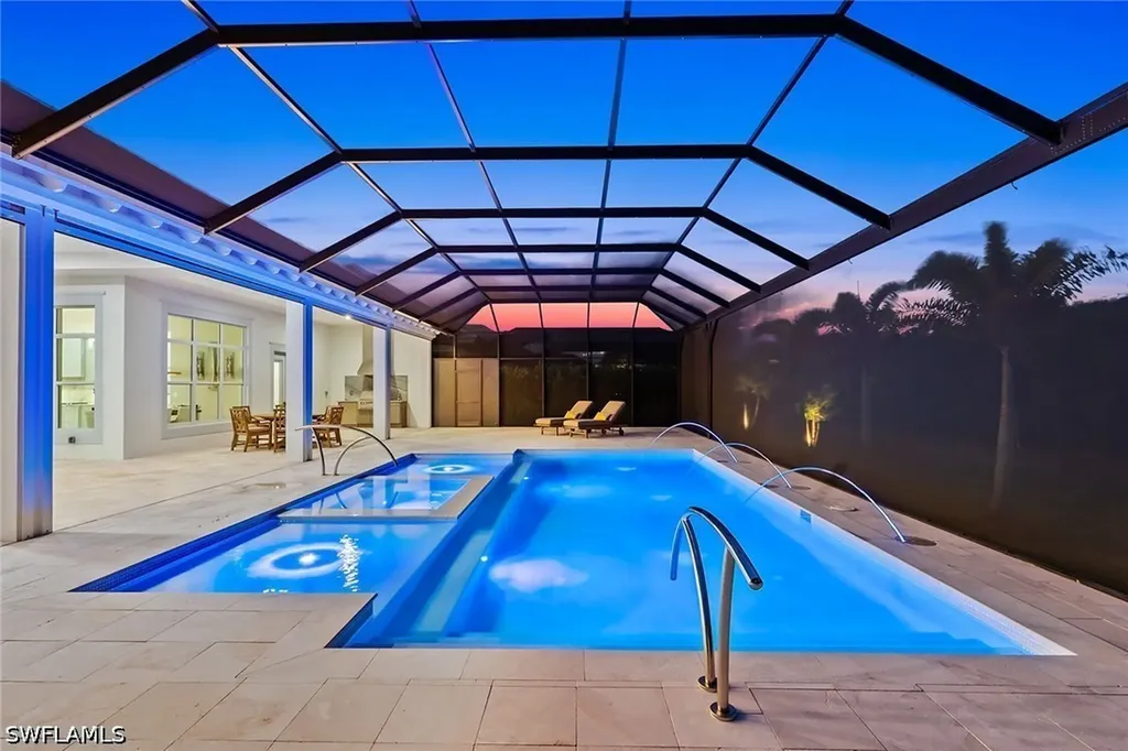 8829 Paradera Court Naples FL 34112