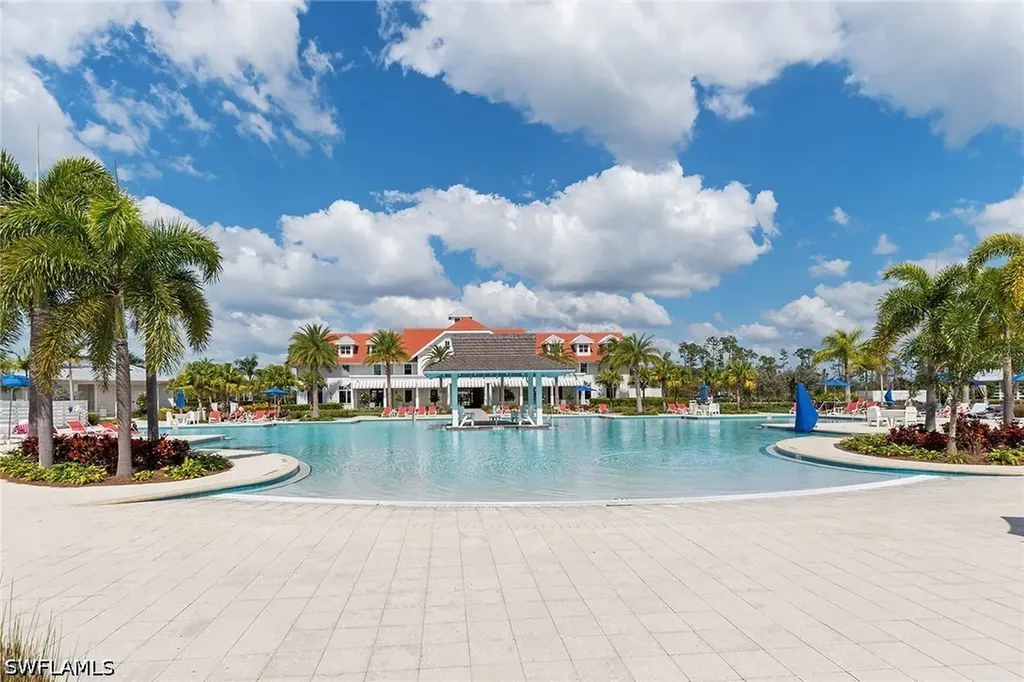 8829 Paradera Court Naples FL 34112