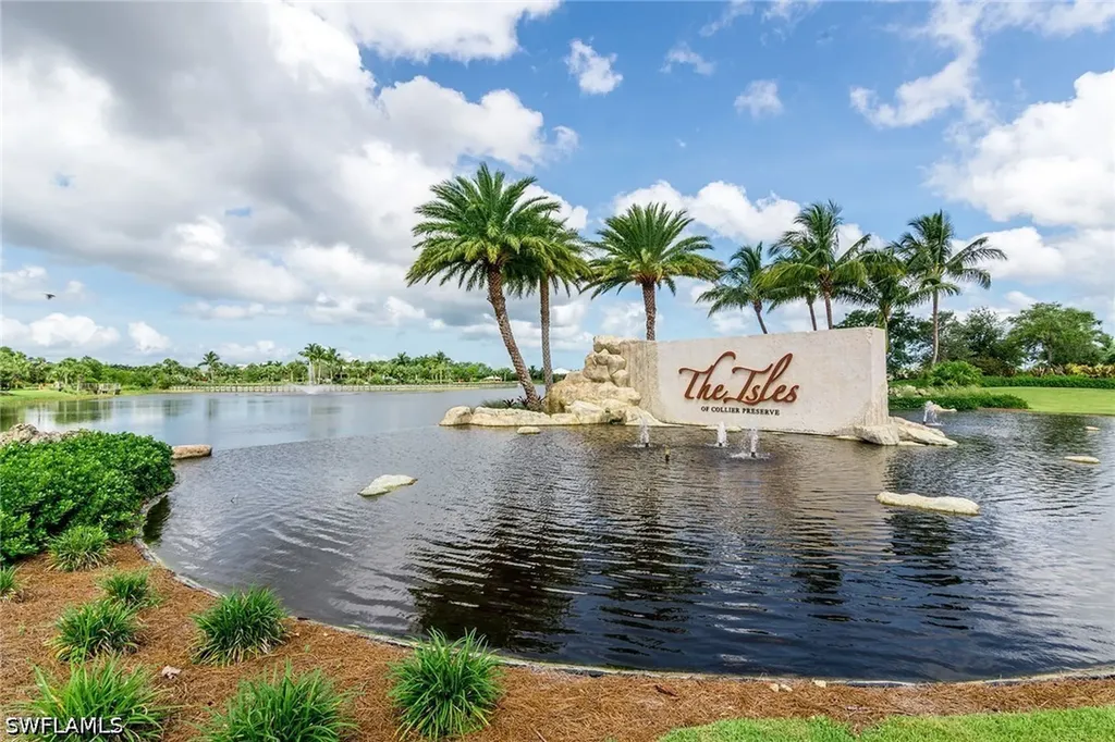 8829 Paradera Court Naples FL 34112