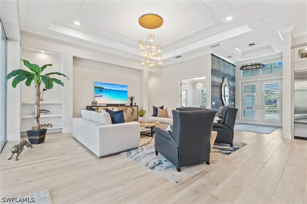 8829 Paradera Court Naples FL 34112