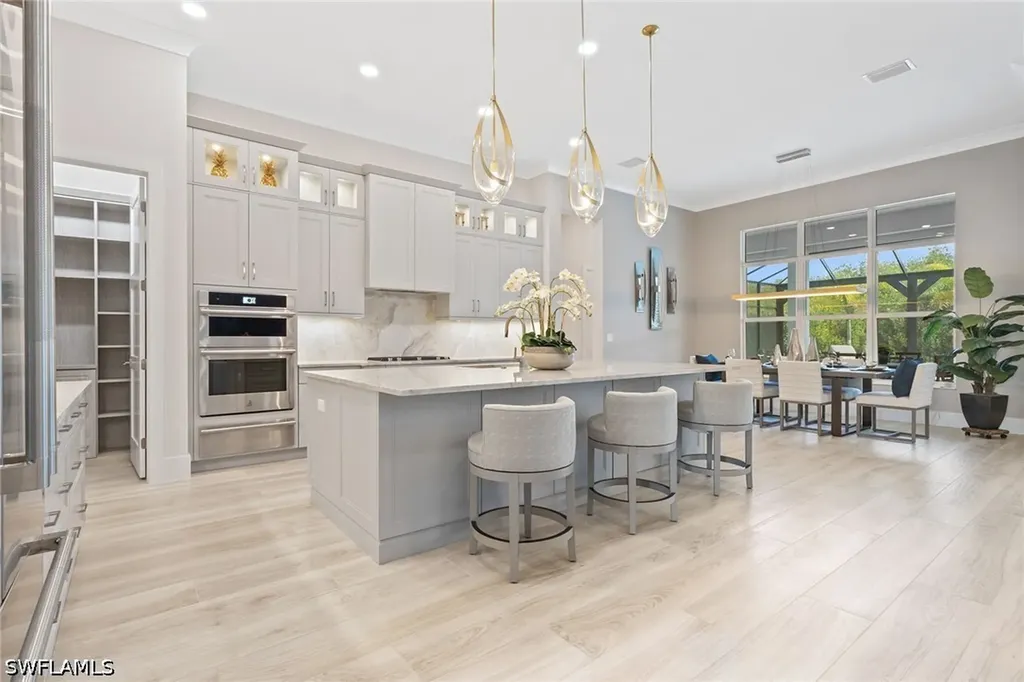 8829 Paradera Court Naples FL 34112