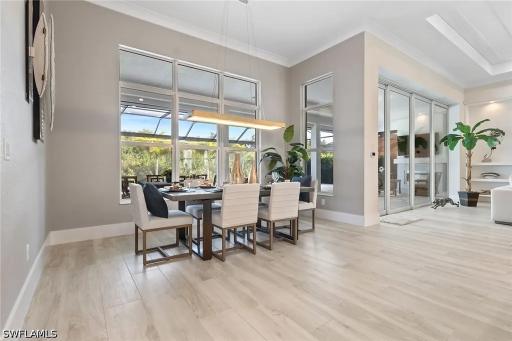 8829 Paradera Court Naples FL 34112