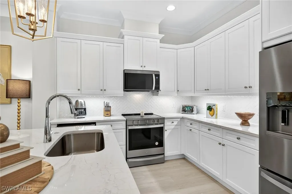 8877 Yucatan Court Naples FL 34112