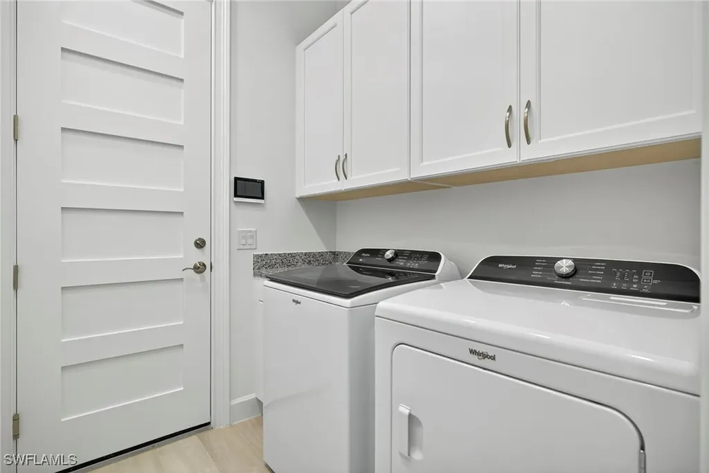 8877 Yucatan Court Naples FL 34112
