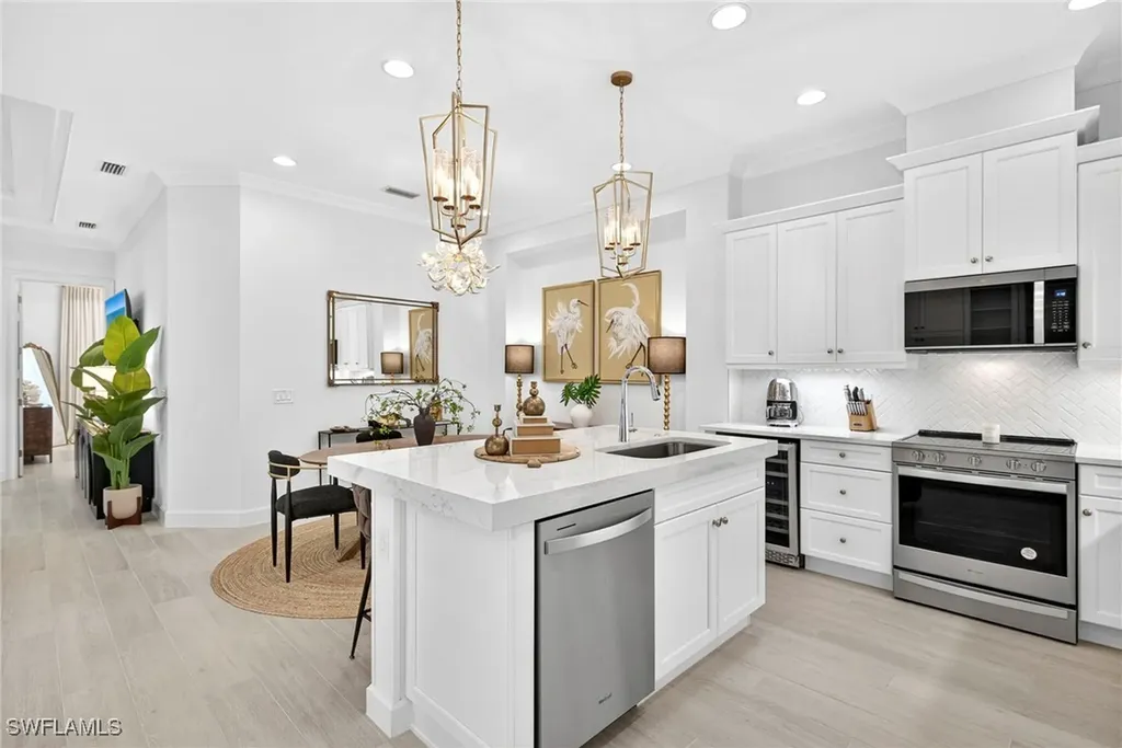 8877 Yucatan Court Naples FL 34112