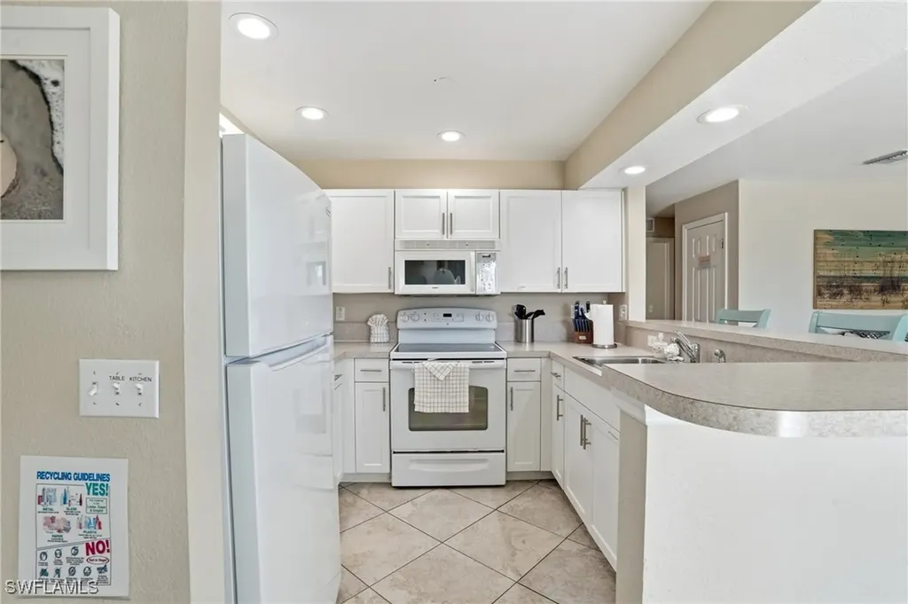 110 Bahia Viaduct Fort Myers Beach FL 33931