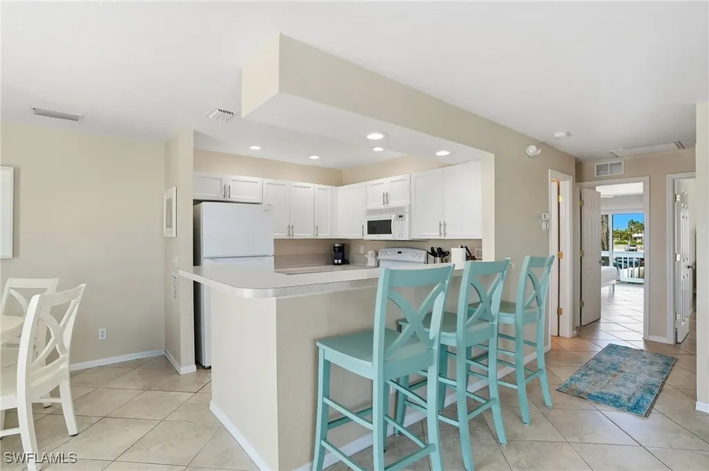 110 Bahia Viaduct Fort Myers Beach FL 33931