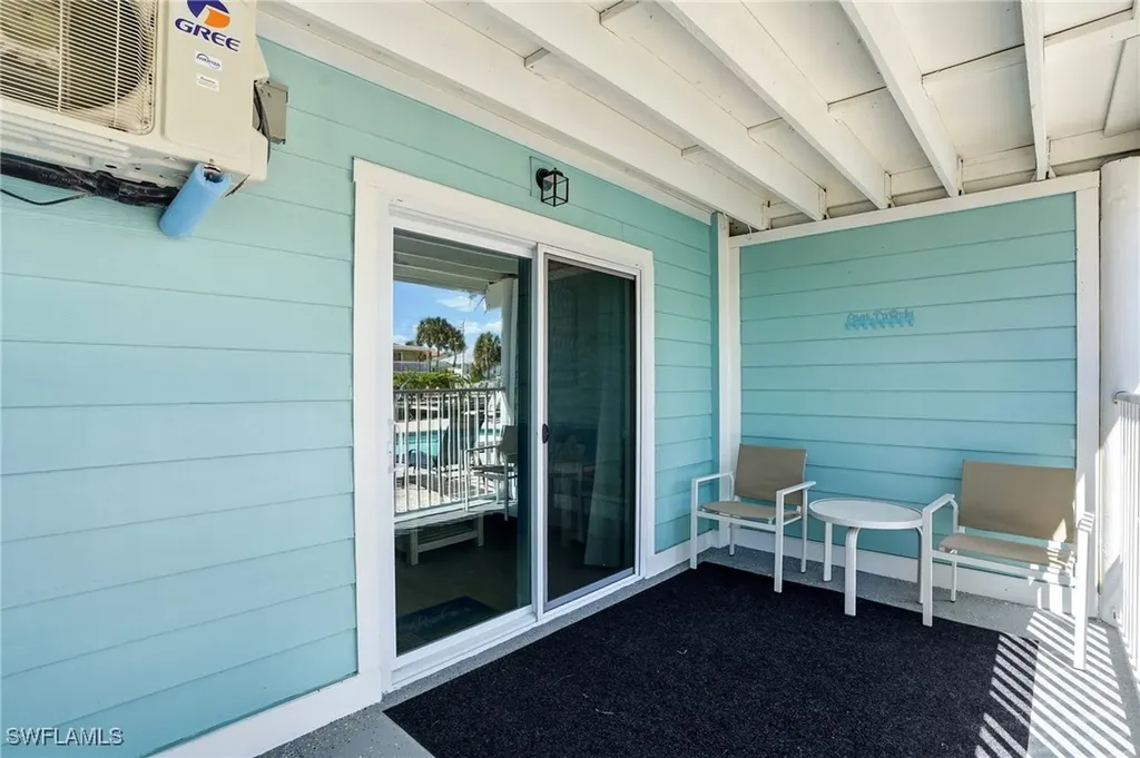 110 Bahia Viaduct Fort Myers Beach FL 33931