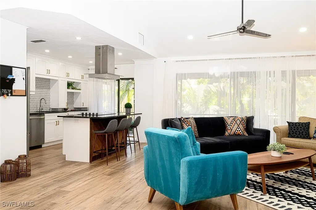 772 Reef Point Circle Naples FL 34108