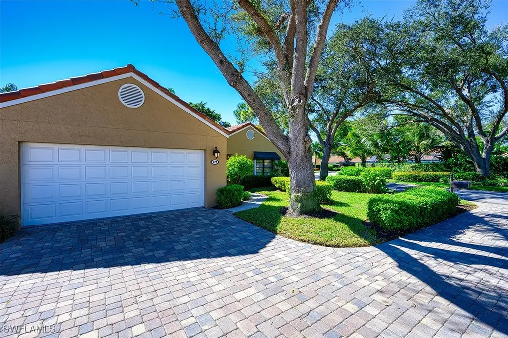 772 Reef Point Circle Naples FL 34108