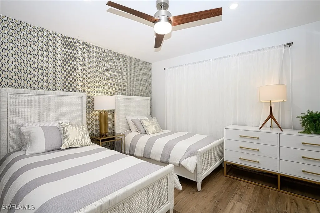 772 Reef Point Circle Naples FL 34108