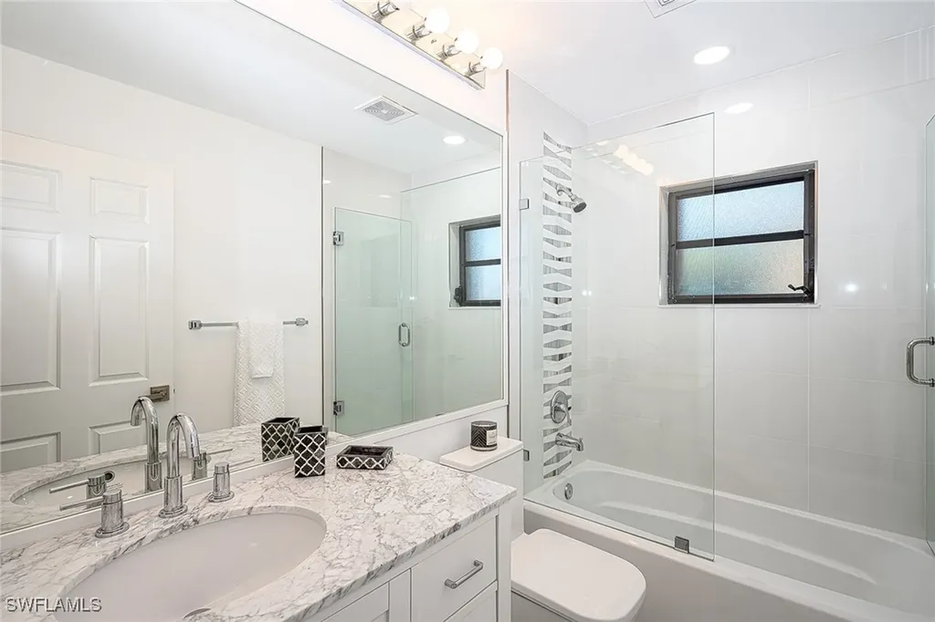 772 Reef Point Circle Naples FL 34108