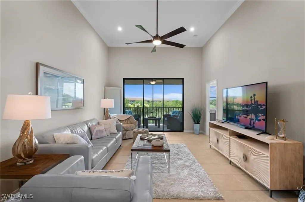 9402 Pocida Court Naples FL 34119
