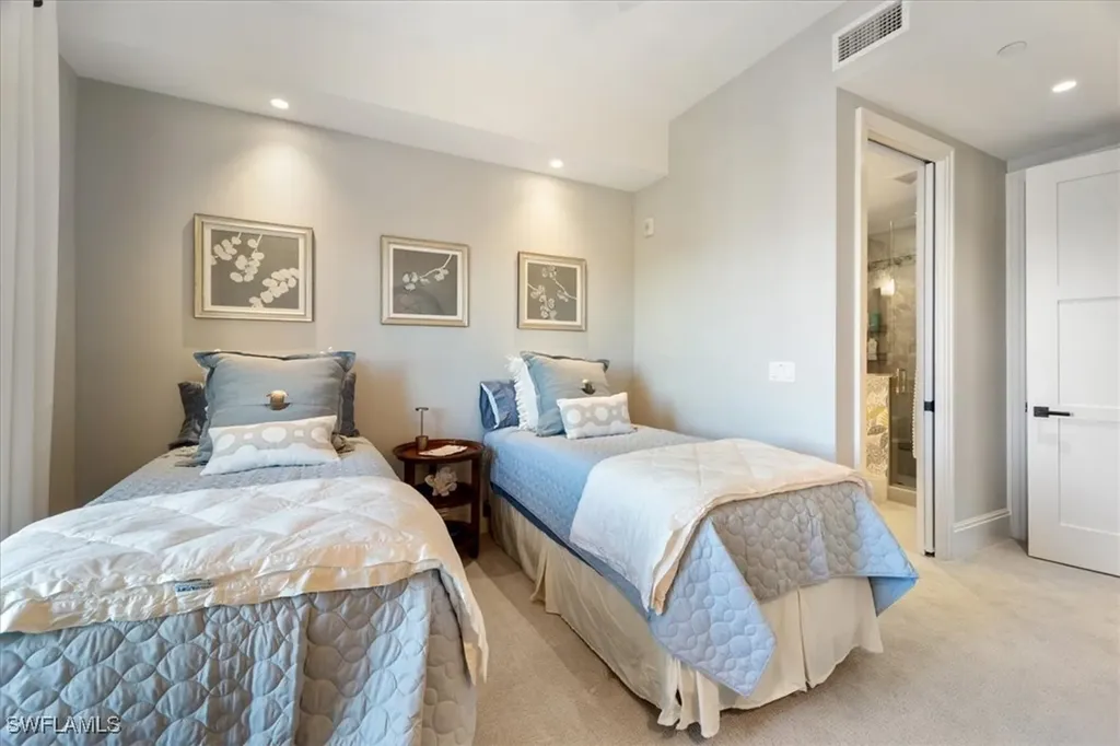 1035 3rd Avenue S Naples FL 34102
