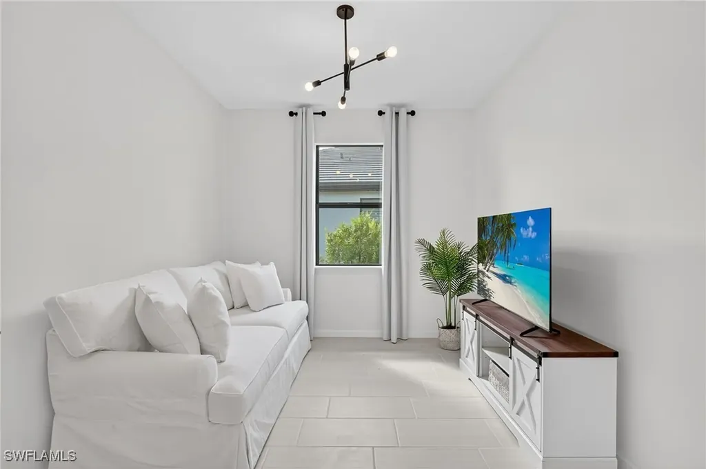 1953 Fresno Avenue Naples FL 34120