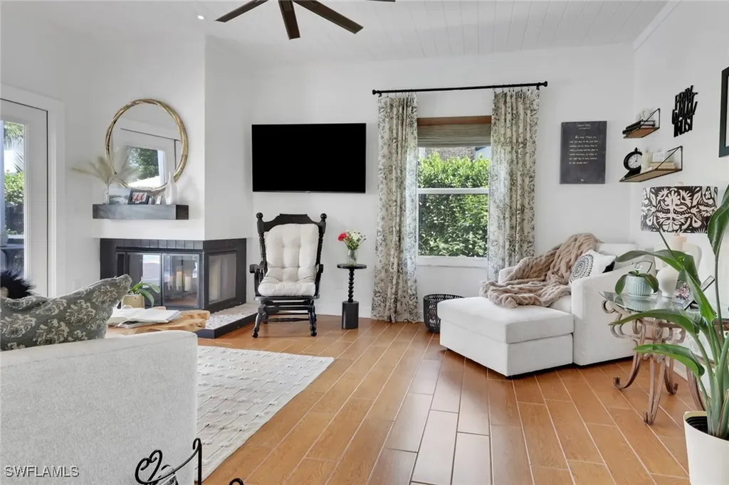 6555 Willow Lake Circle Fort Myers FL 33966