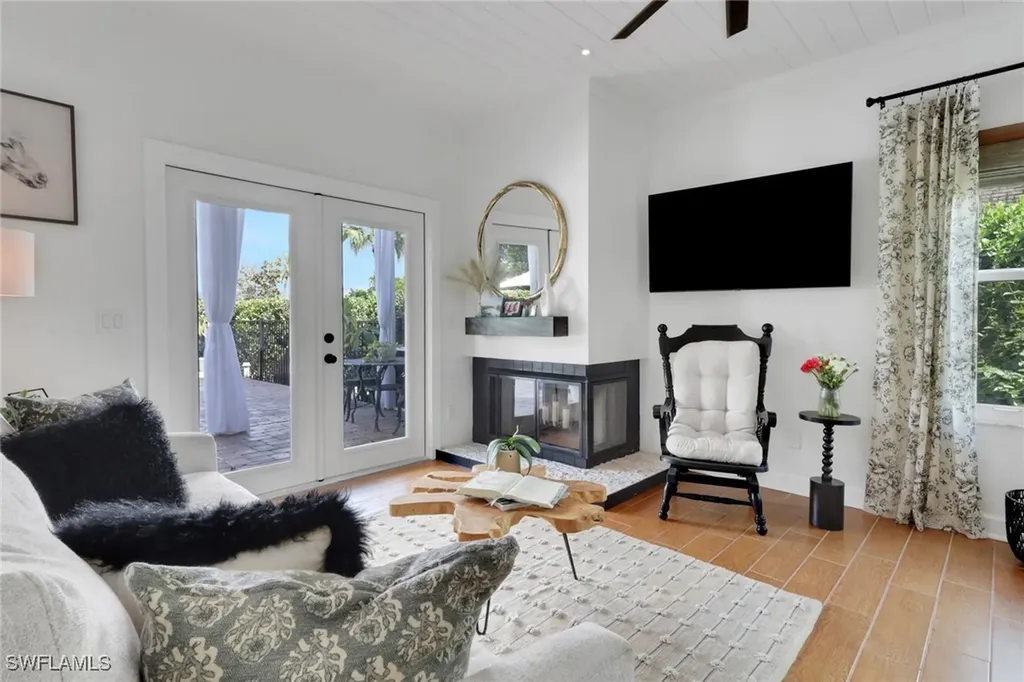 6555 Willow Lake Circle Fort Myers FL 33966