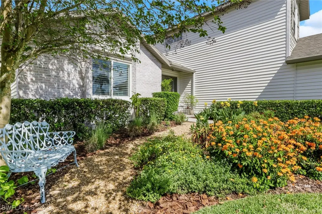 6555 Willow Lake Circle Fort Myers FL 33966