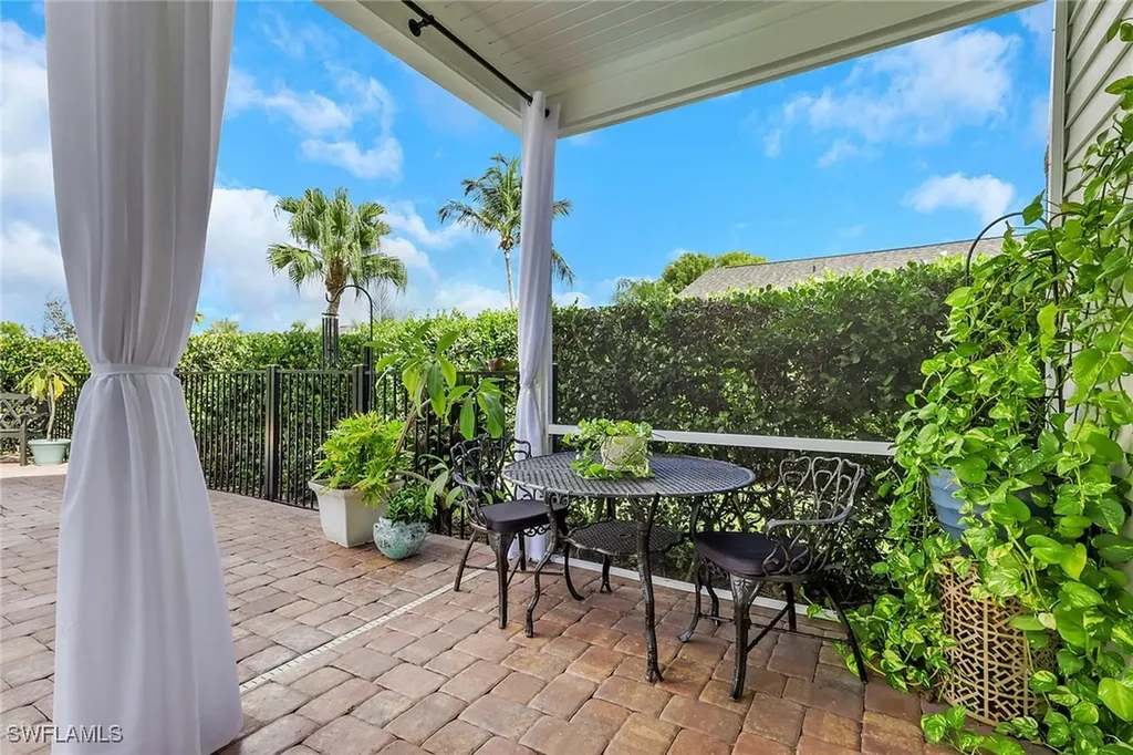 6555 Willow Lake Circle Fort Myers FL 33966