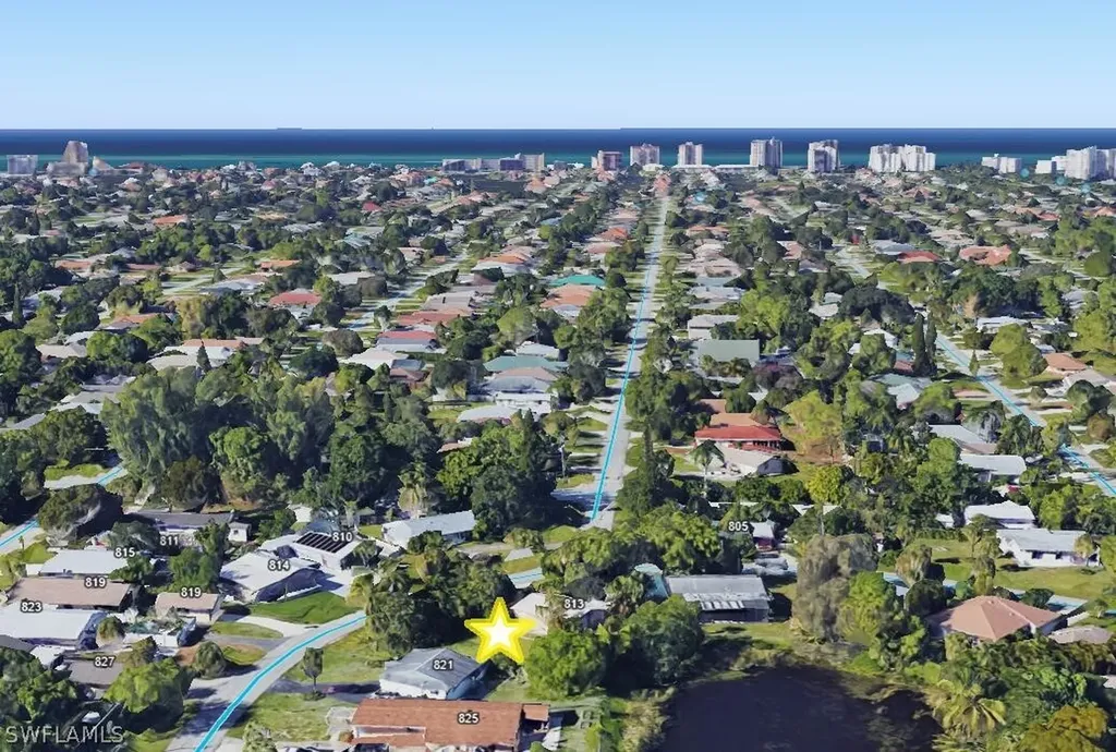 817 107th Avenue N Naples FL 34108