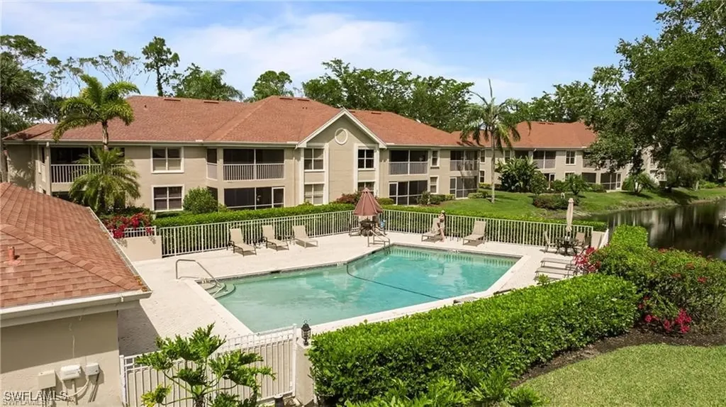 9852 Luna Circle Naples FL 34109