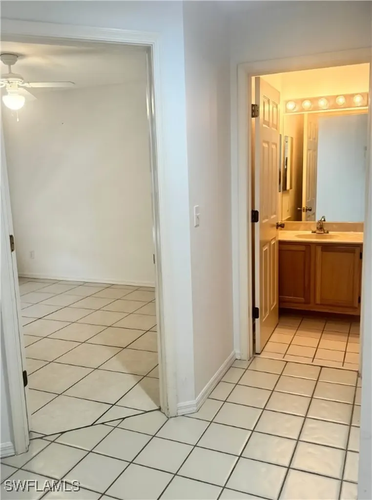 9852 Luna Circle Naples FL 34109