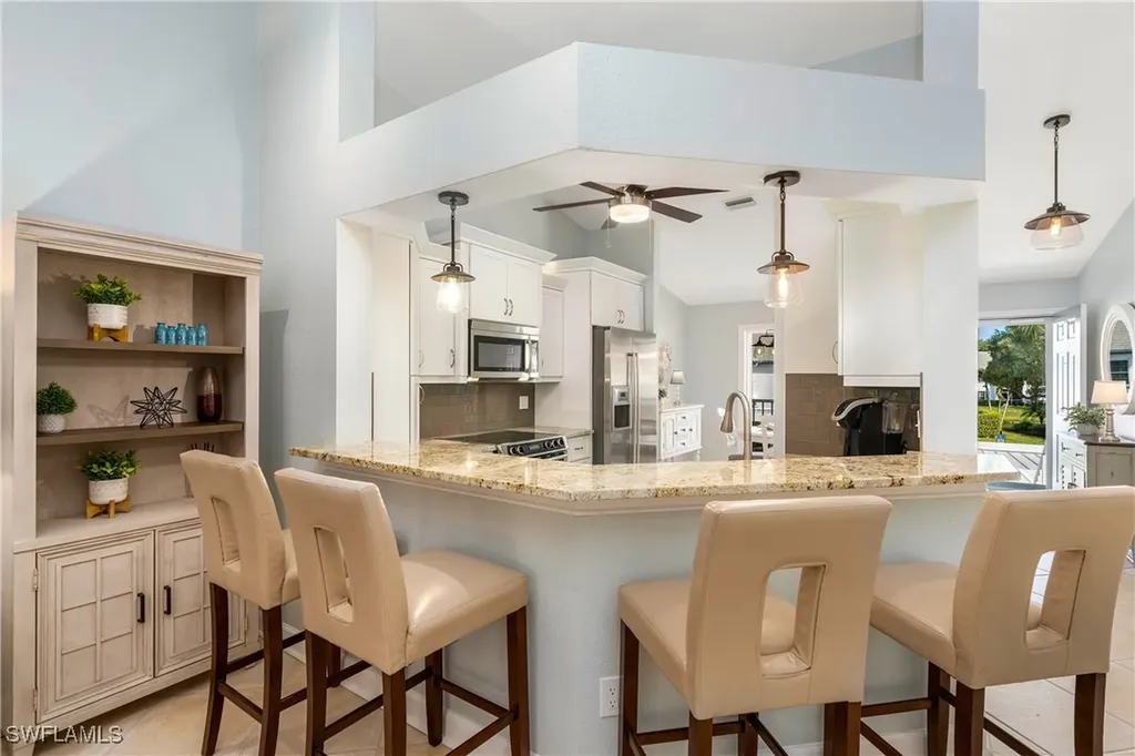 829 Tanbark Drive Naples FL 34108
