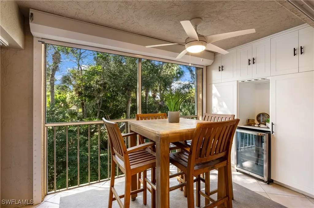 829 Tanbark Drive Naples FL 34108