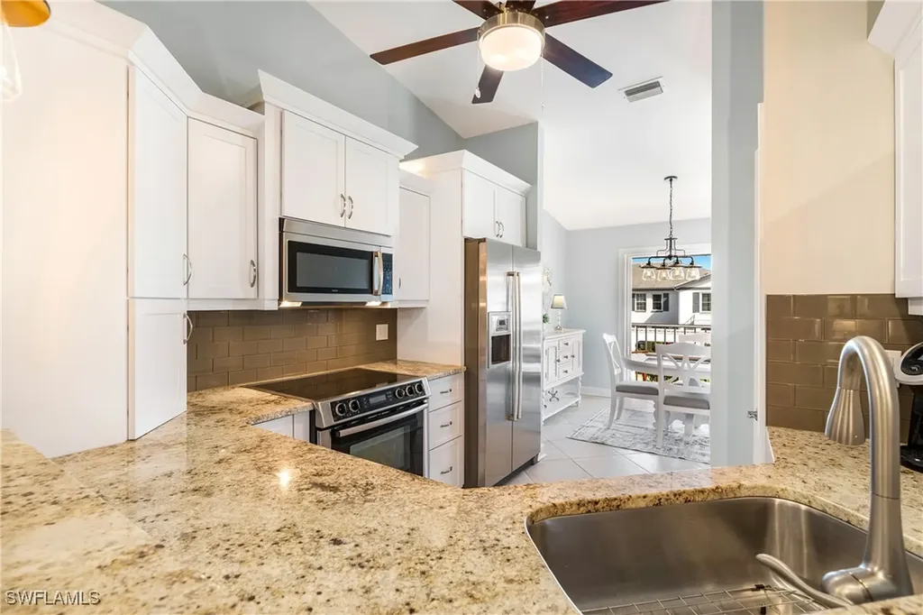 829 Tanbark Drive Naples FL 34108