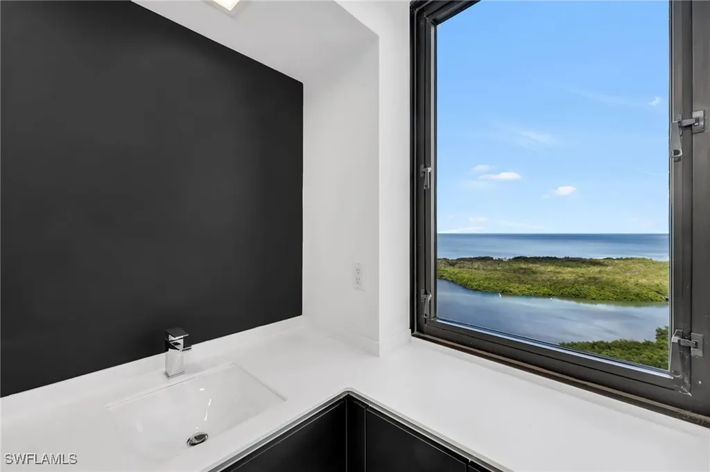 5555 Heron Point Drive Naples FL 34108