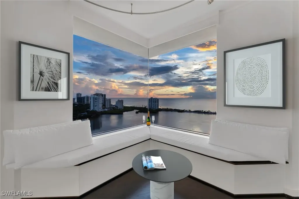 5555 Heron Point Drive Naples FL 34108