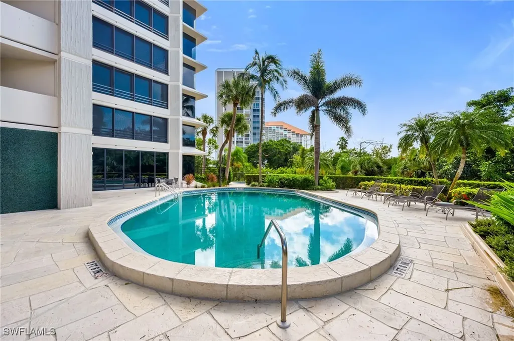 5555 Heron Point Drive Naples FL 34108