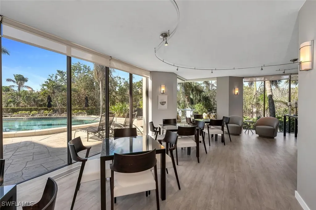 5555 Heron Point Drive Naples FL 34108