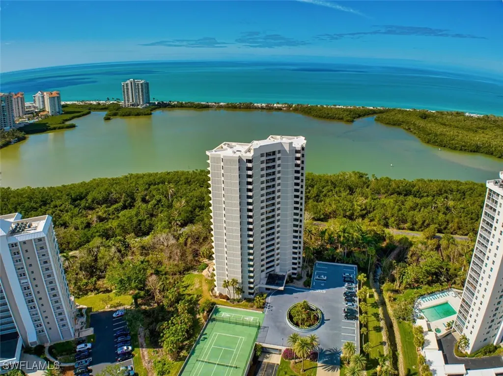 5555 Heron Point Drive Naples FL 34108