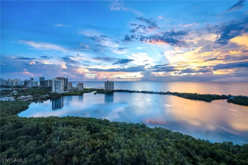 5555 Heron Point Drive Naples FL 34108