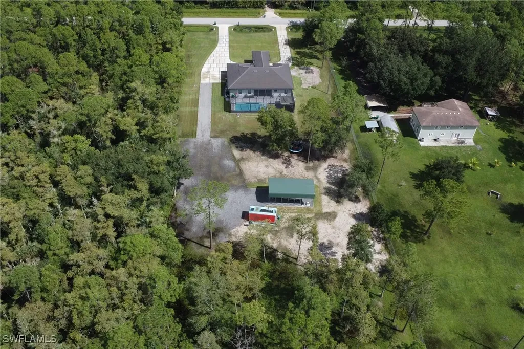 62 35th Avenue NE Naples FL 34120