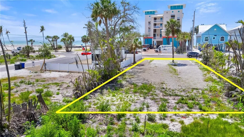 5421 / 5425 Estero Boulevard Fort Myers Beach FL 33931