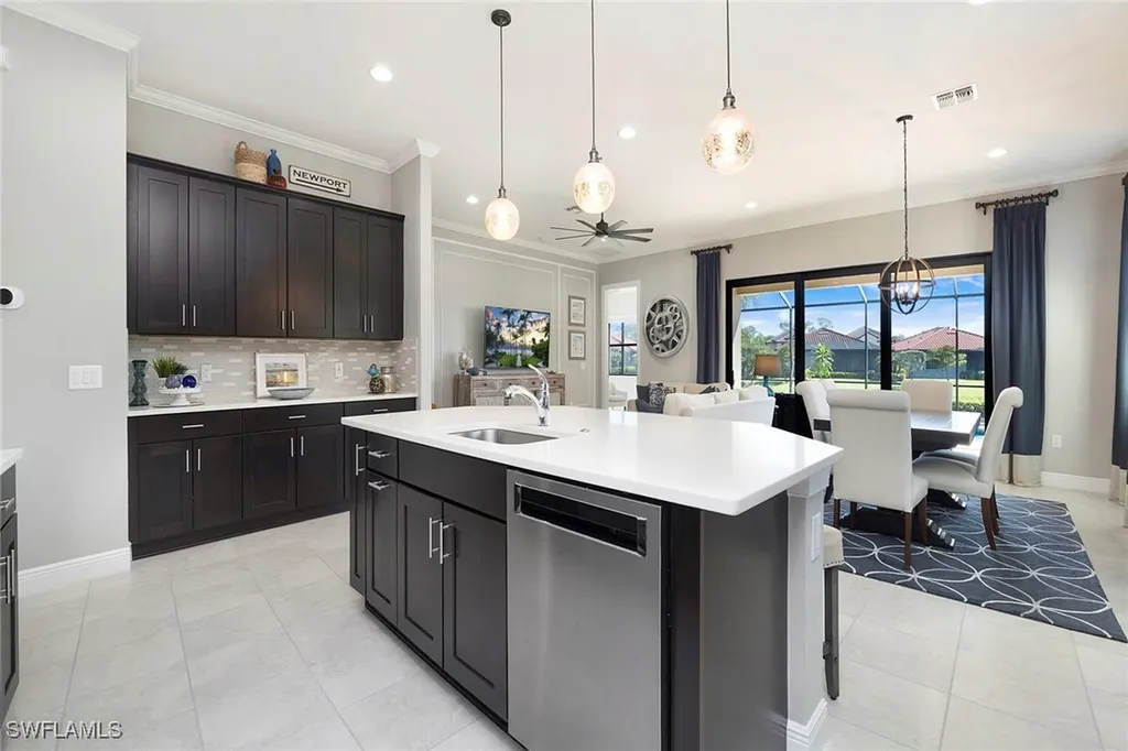 1594 Parnell Court Naples FL 34113
