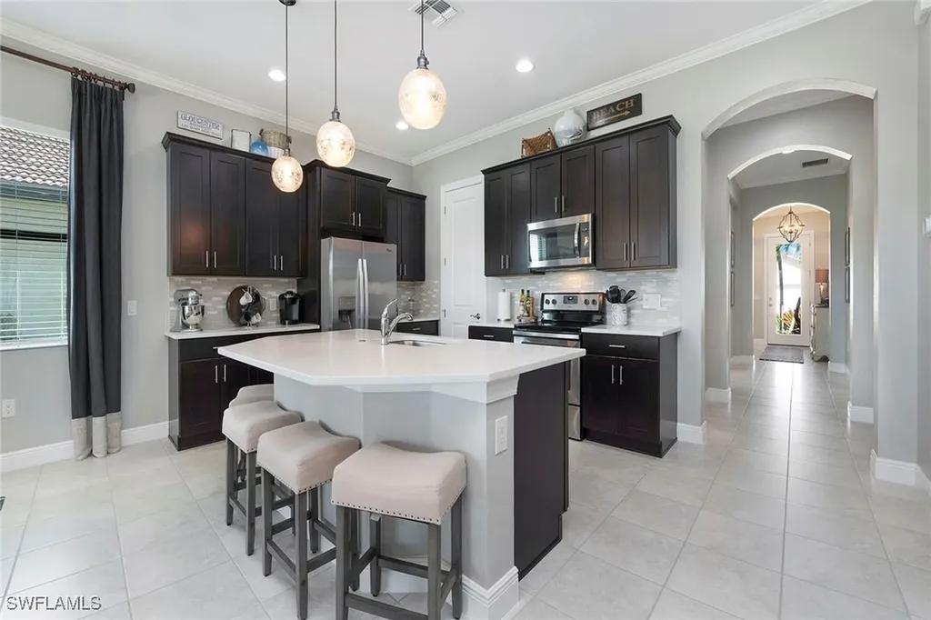 1594 Parnell Court Naples FL 34113