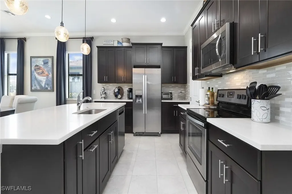 1594 Parnell Court Naples FL 34113