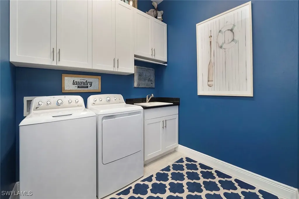 1594 Parnell Court Naples FL 34113